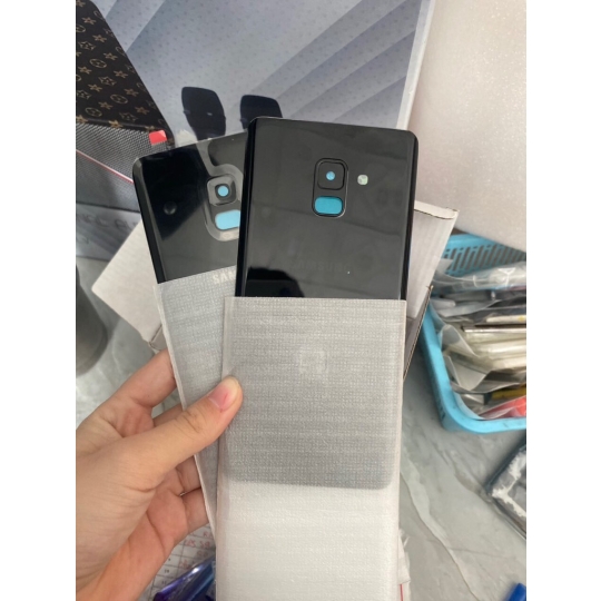 Lưng+KC SS A8Plus Đen (PC) giảm giá khi mua số lượng lớn 