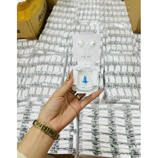 Tai Nghe Ip 7 BLT ( giảm giá khi mua số lượng lớn )